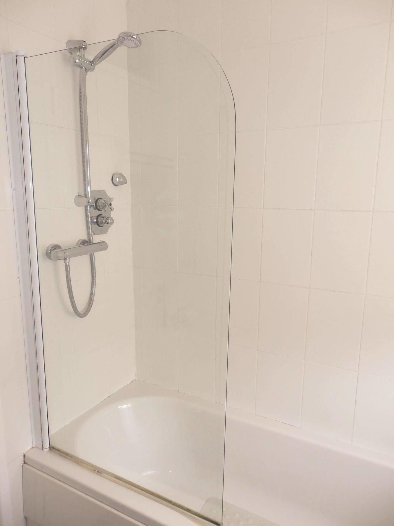 Excellent Location - City Centre - Parking - 4 Beds -2 Bedrooms Belfast Exteriör bild